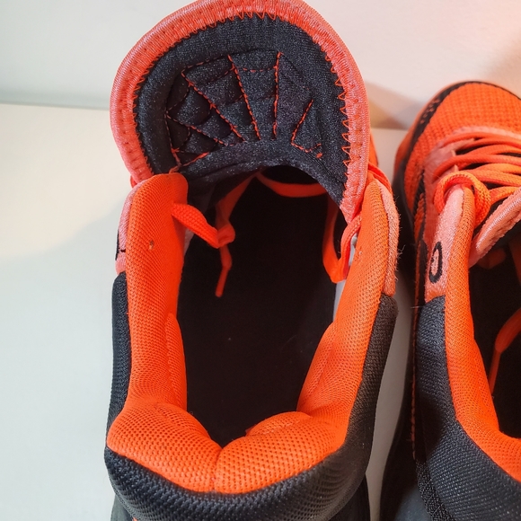 Adidas D.O.N Issue 1 Donovan Mitchell Spider Stamp Solar Red Orange Black Size 9 - Picture 9 of 16